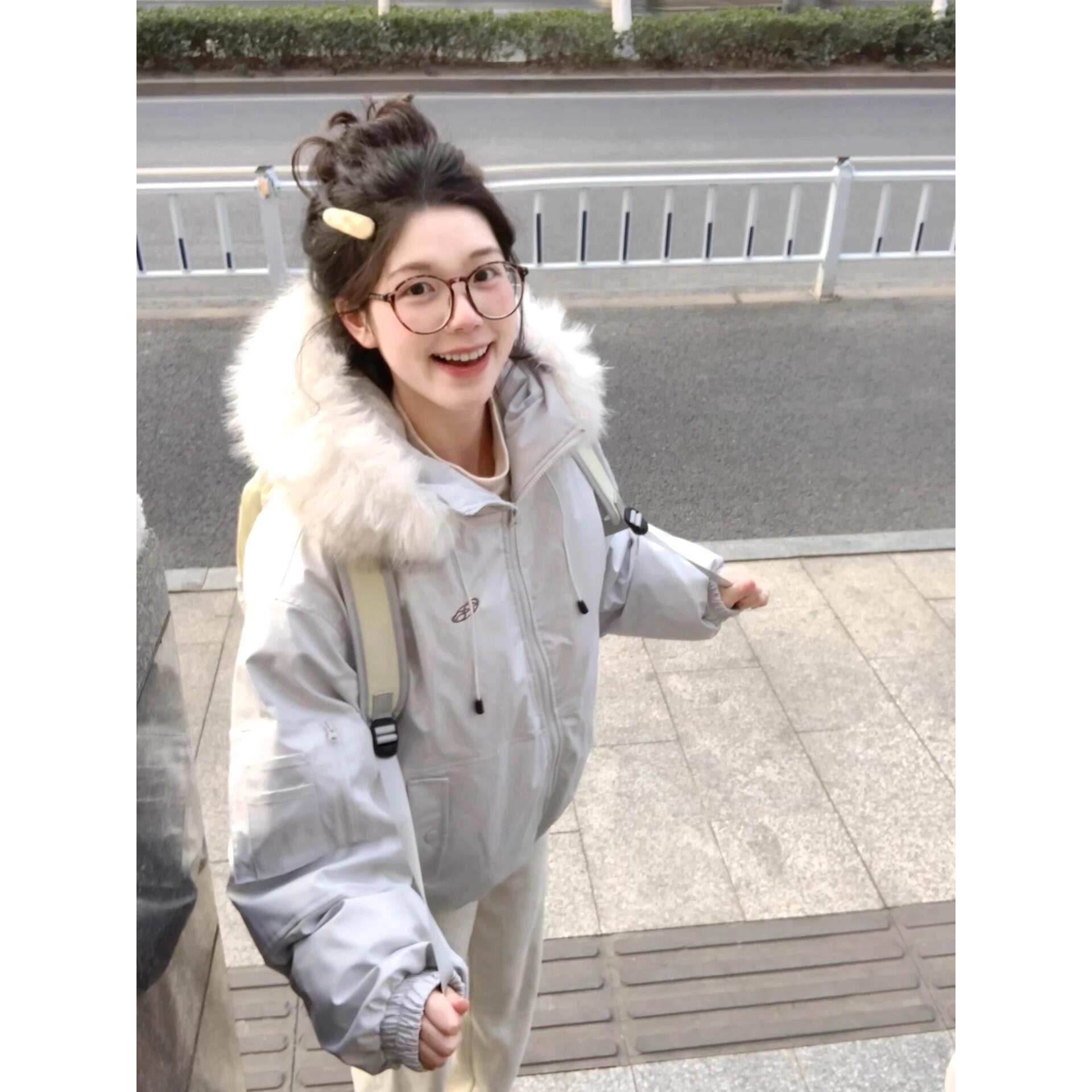 明星同款大毛领2025新款工装派克羽绒棉服女保暖加厚宽松棉袄外套