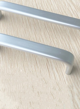 替代怡合达铝合金椭圆形拉手AKM01-96 AKM01-128型材通用配件直销