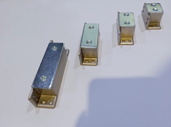 替代米思米强力磁力扣MGCST30/40/50/70锌合金方形门吸 电柜磁吸