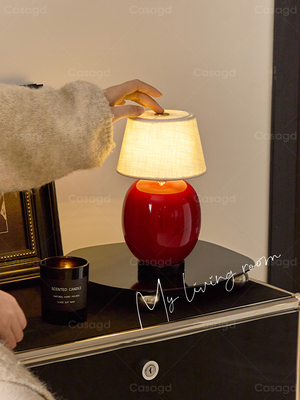 Casagd覆古红豆台灯卧室床边无障碍豪华高端中世纪饰品充电触摸氛