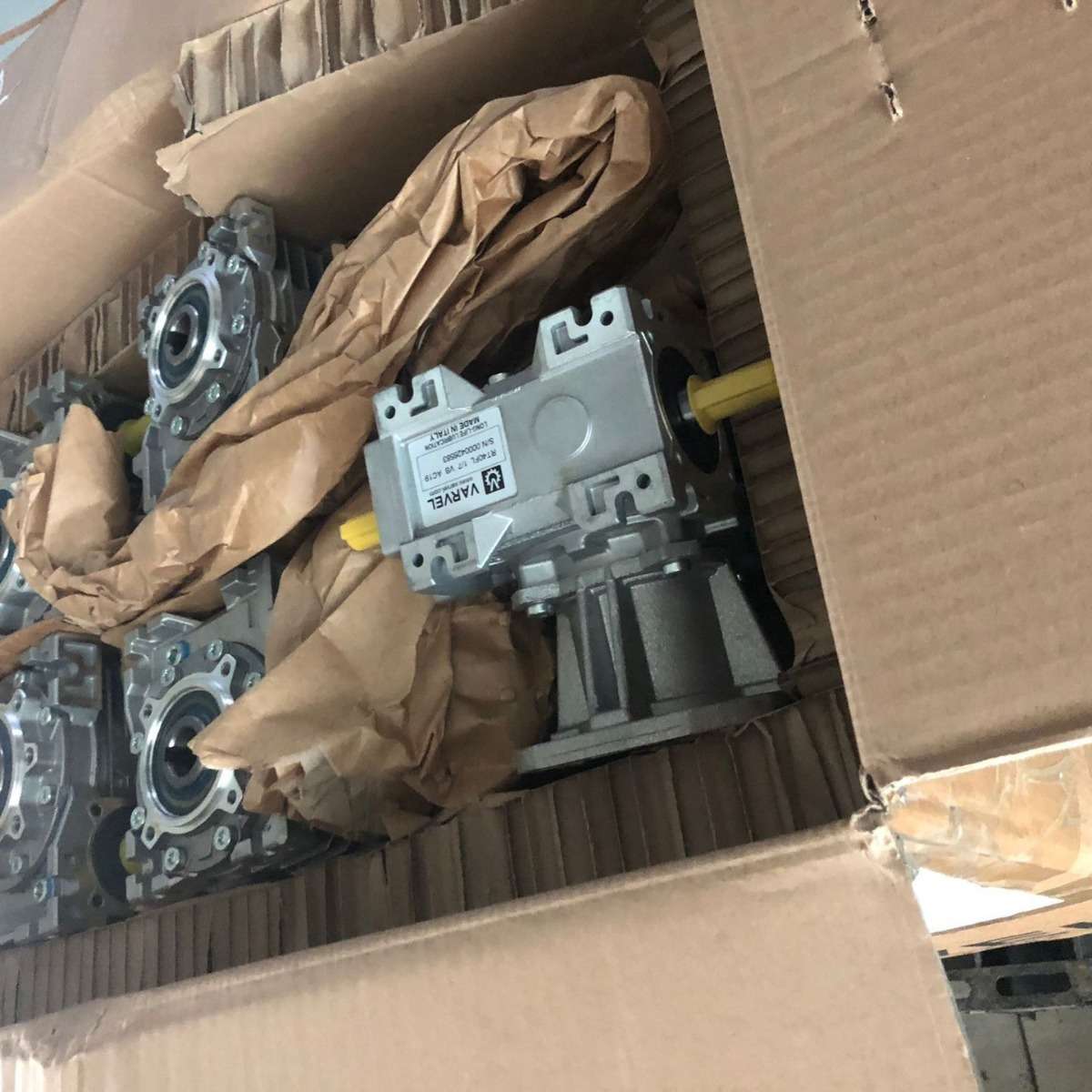 厂家直销意大利VARVEL减速机外佬减速电机FRS50/RST50