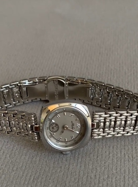 2024年新款手表女小众轻奢女士高级感方形女表品牌正品职场女生表