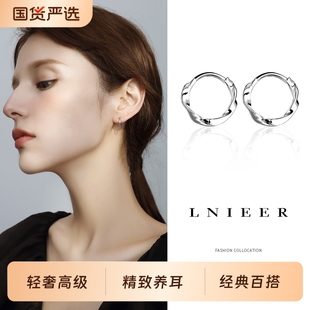 耳钉S999纯银莫比乌斯耳环百搭轻奢素圈养耳洞耳骨钉圆圈耳扣耳饰