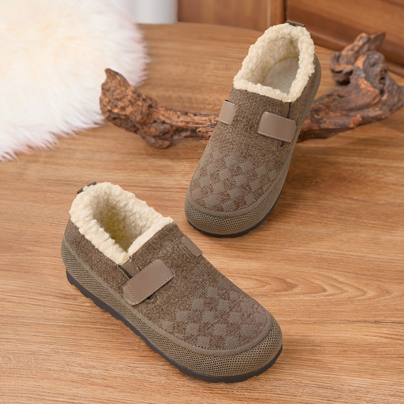 冬季老北京布鞋中老年加绒毛毛鞋