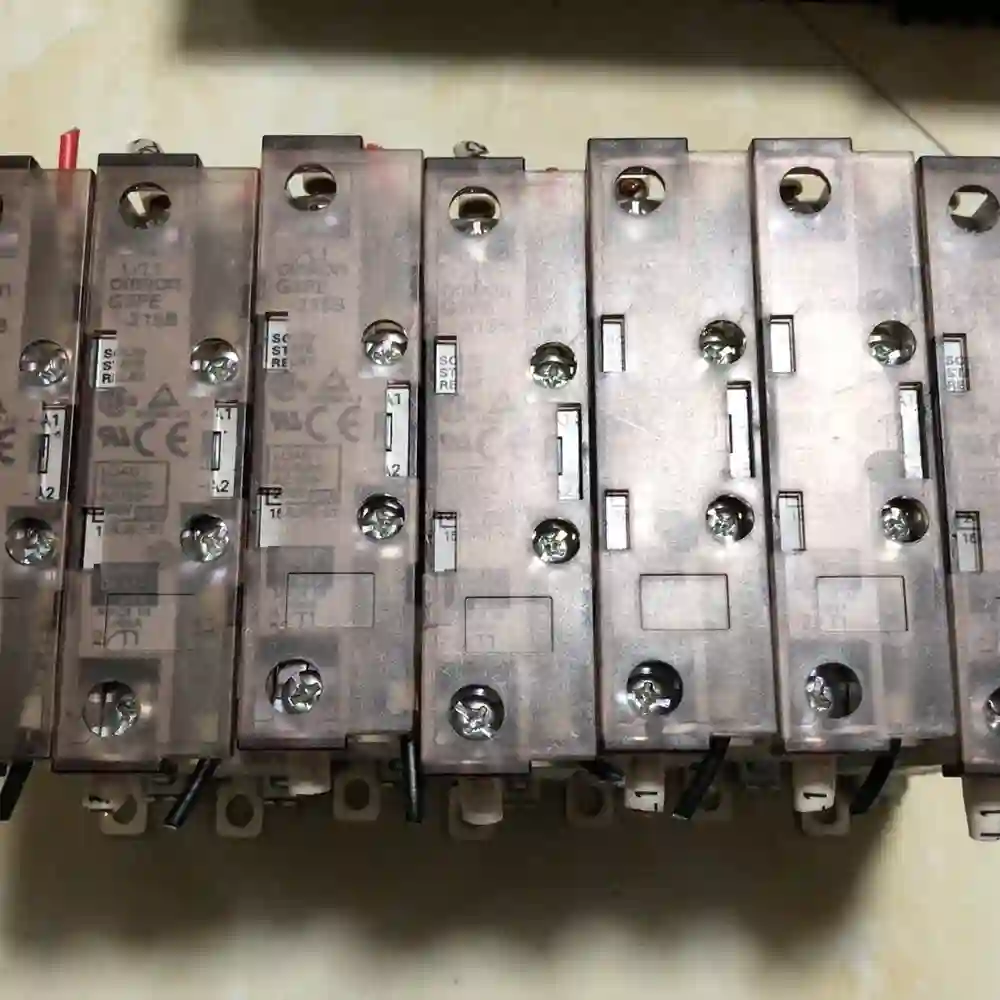 {议价}正品OMRON欧姆龙固态继电器G3PE-215B 1