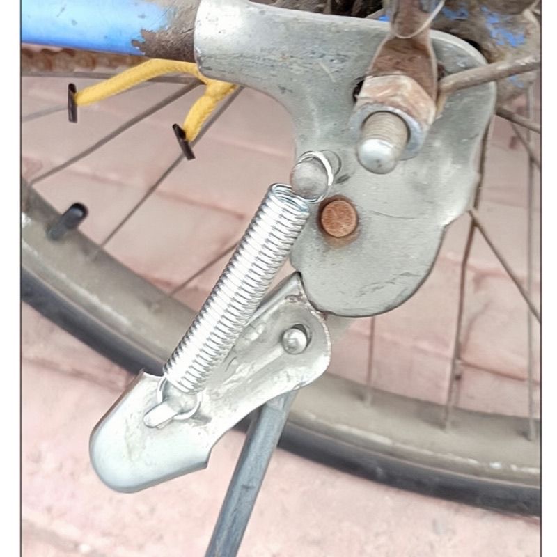 电动车双支撑通用弹簧电瓶车自行车后支架边脚架弹支架拉簧