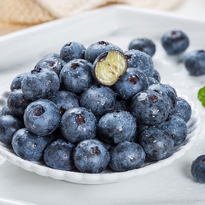 云南花香蓝莓新鲜水果果园直发酸甜可口脆甜多汁当季现摘L25蓝莓