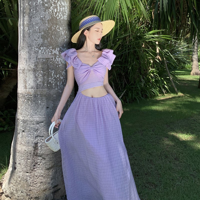 速发三亚拍照沙滩裙法式绝美紫色格子小飞袖镂空露腰连衣裙海边度