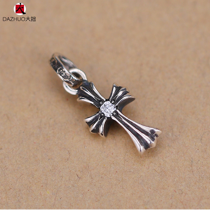 大拙 CH单钻小号十字架小吊坠925纯银男女复古项链手链中性小配饰