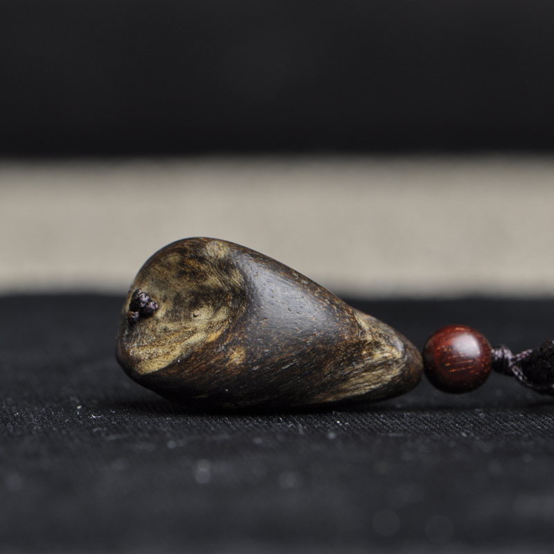 沉水级印尼达拉干沉香项坠小吊坠民族随形原木把玩件挂件男女情侣