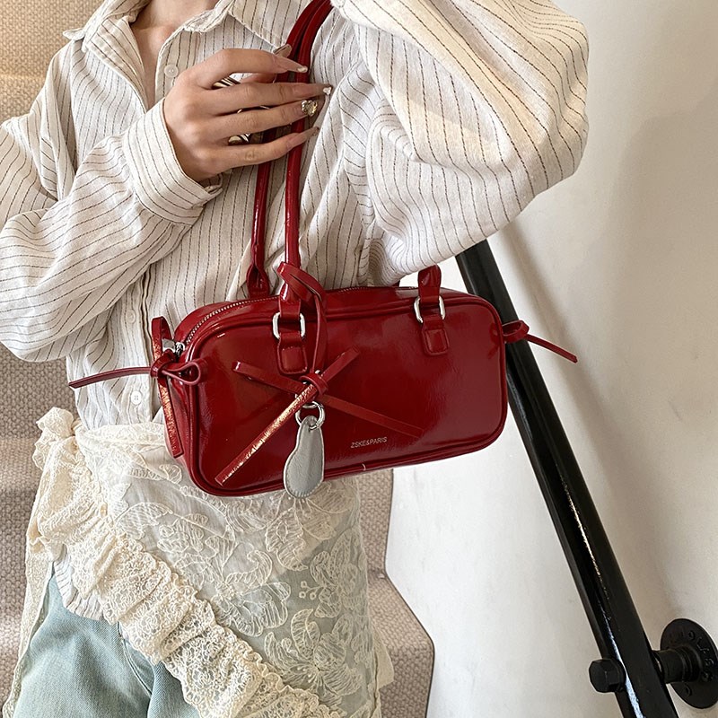 简约潮流爆款保龄球包女2025早春新款百搭斜挎包时尚高级感单肩包