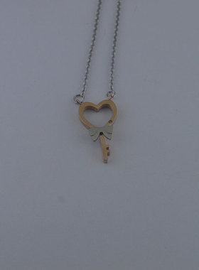 外贸饰品 时尚个性心形钥匙锁头镶钻吊坠 钛钢情侣项链配饰 BN003