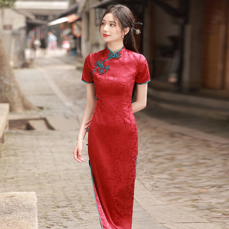 好货旗袍礼仪迎宾高端走秀演出服中国风长款外嫁女回娘家大合唱团