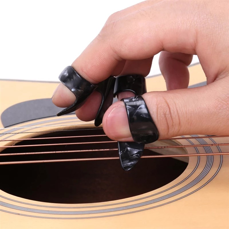 4 pcs/set 1 Thumb + 3 Finger Guitar Picks Celluloid Fingerpi