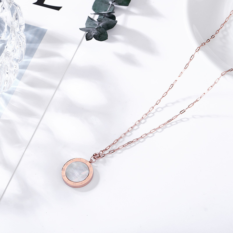 新款长版毛衣链女 钛钢玫瑰金罗马圆项链 黑白双面流行小饰品