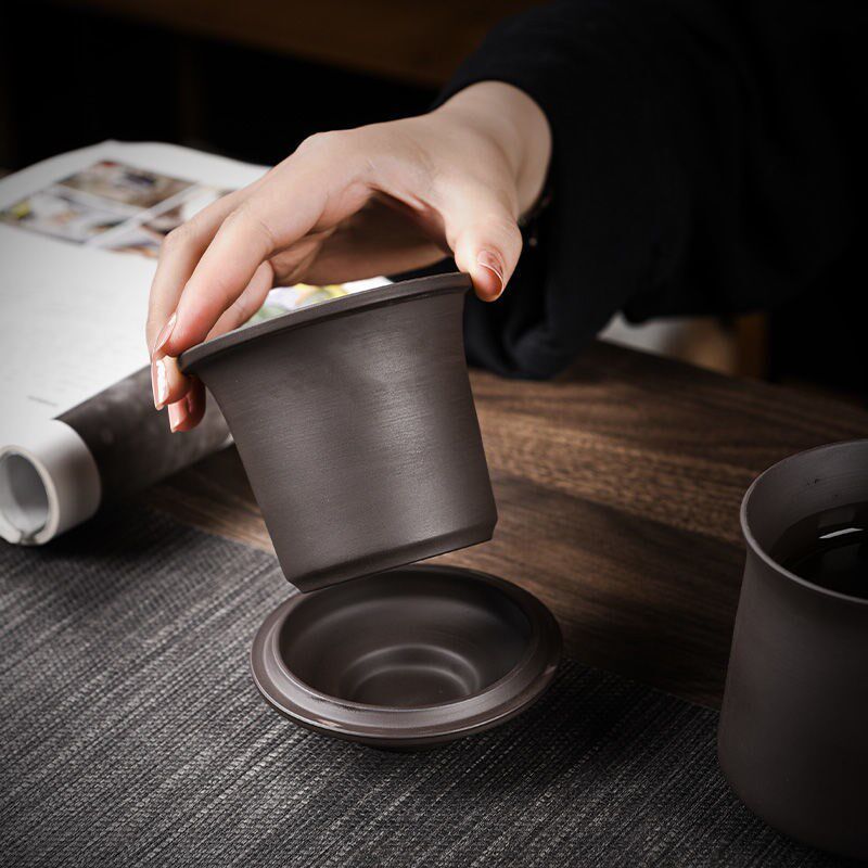 现货速发紫砂办公杯家用带盖主人杯大容量带过滤马克杯茶水分离泡