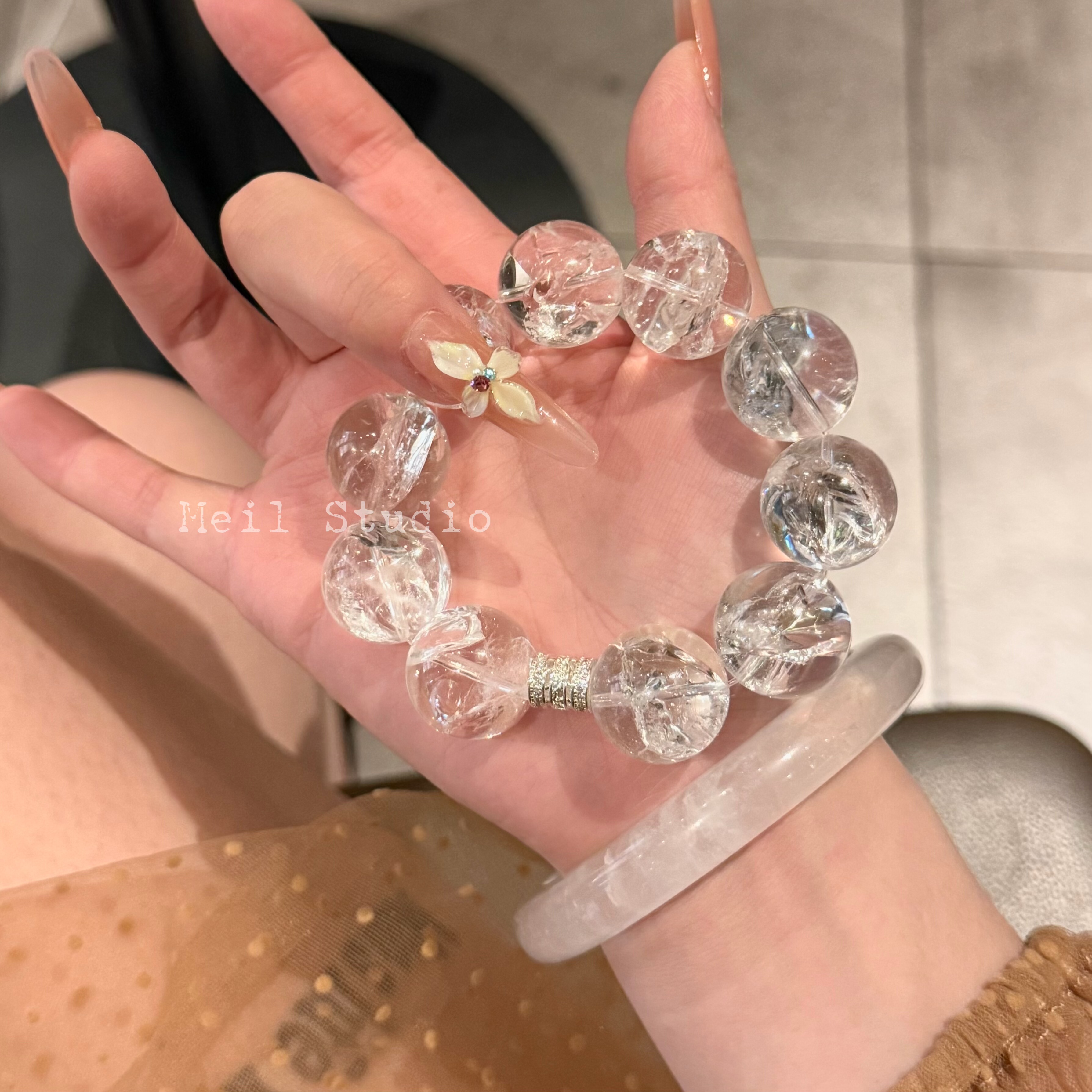 利姆利亚彩虹冰片体白水晶手串