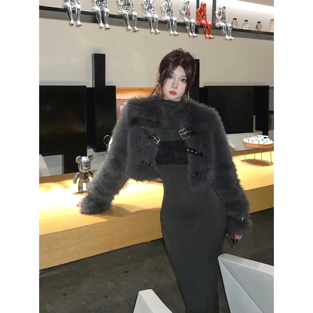 2025高腰超短款保暖环保皮草狐狸毛托卡皮带扣冬季毛绒外套小个子