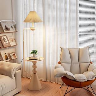 奶油风落地灯客厅沙发旁边置物架摆件装饰氛围灯卧室高级感床头灯
