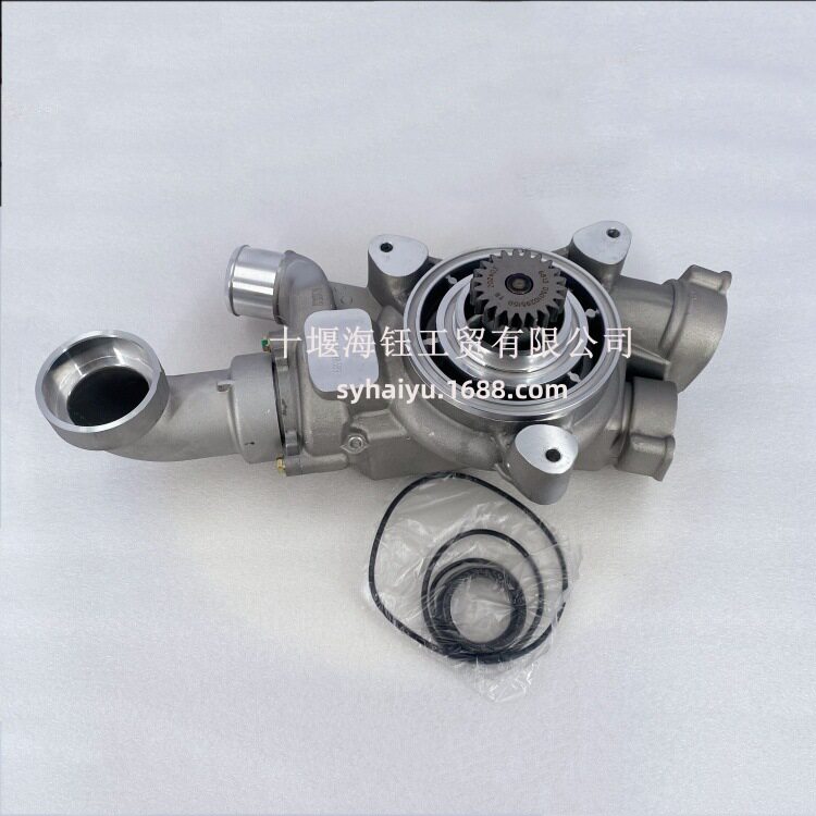 适用于东风商用车发动机配件水泵D5010295510