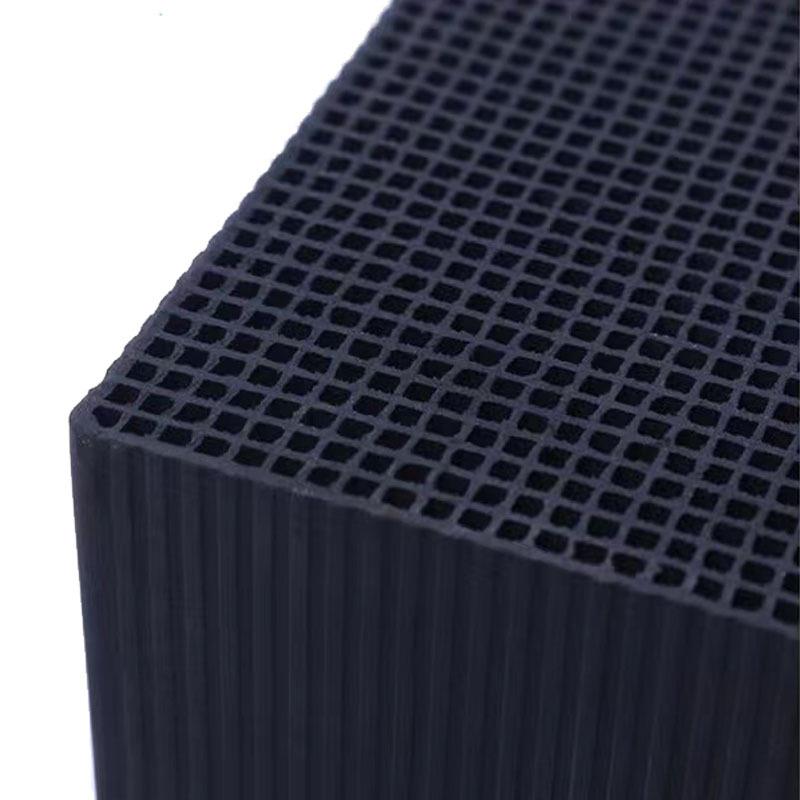 工厂现货36块一箱装50mm厚喷漆房除味VOCS吸附蜂窝活性炭方块