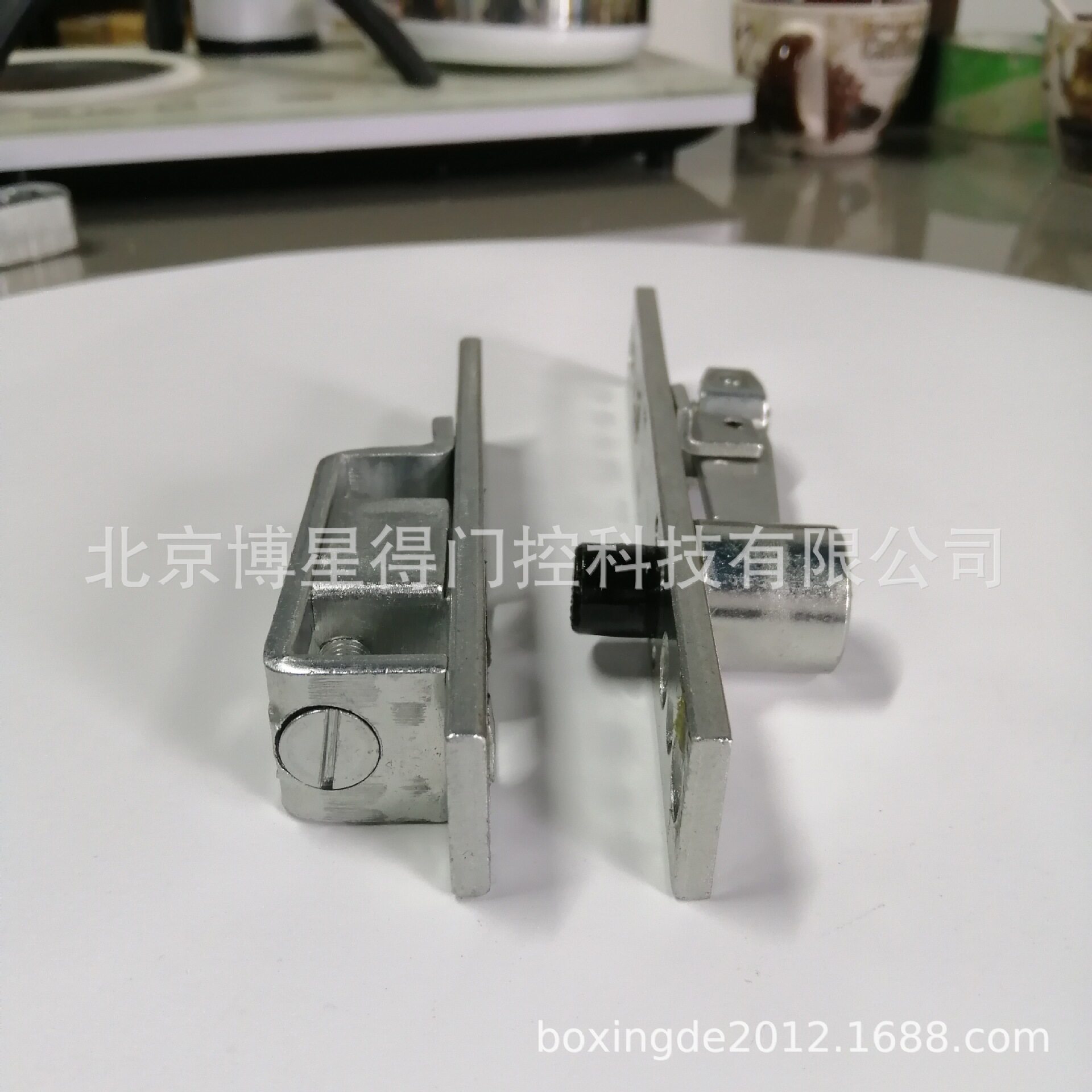 供应德国盖泽GEZE 地弹簧配件 盖泽地弹簧天轴 盖泽地弹簧上半轴图片