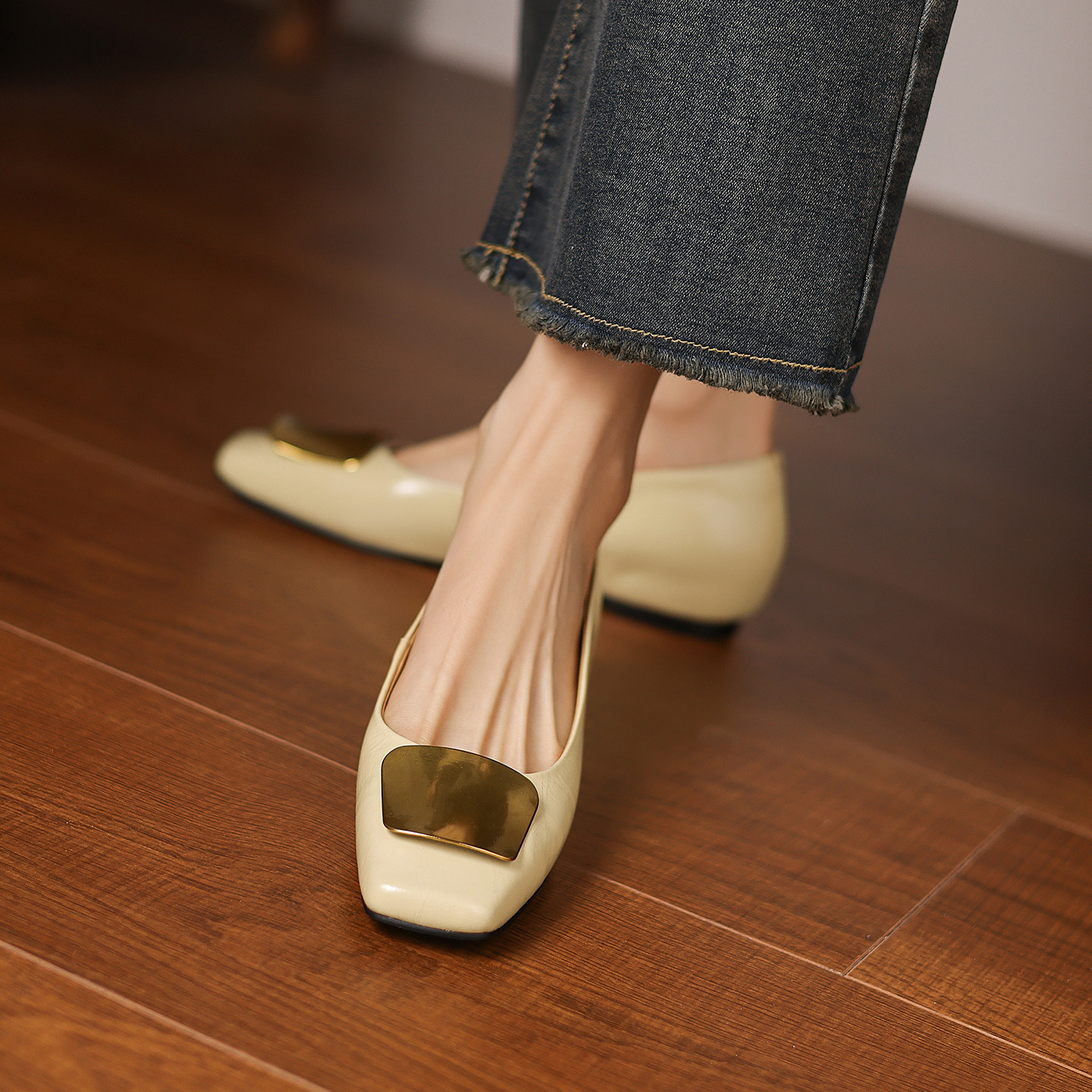 3.5cm气质方头低跟浅口单鞋女百搭纯色牛皮一脚蹬韩版风玛丽珍鞋