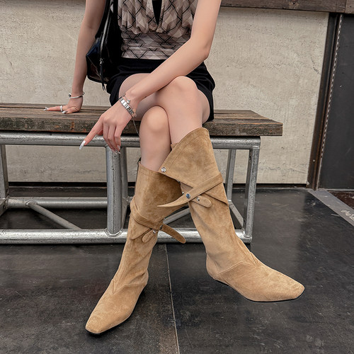 2cm时尚方头低跟磨砂皮套筒长筒