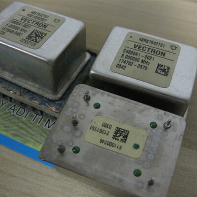 极速拆机件c C4600A1-0021 5MHZ 高稳恒温晶振 OCXO 5V 3627 正弦