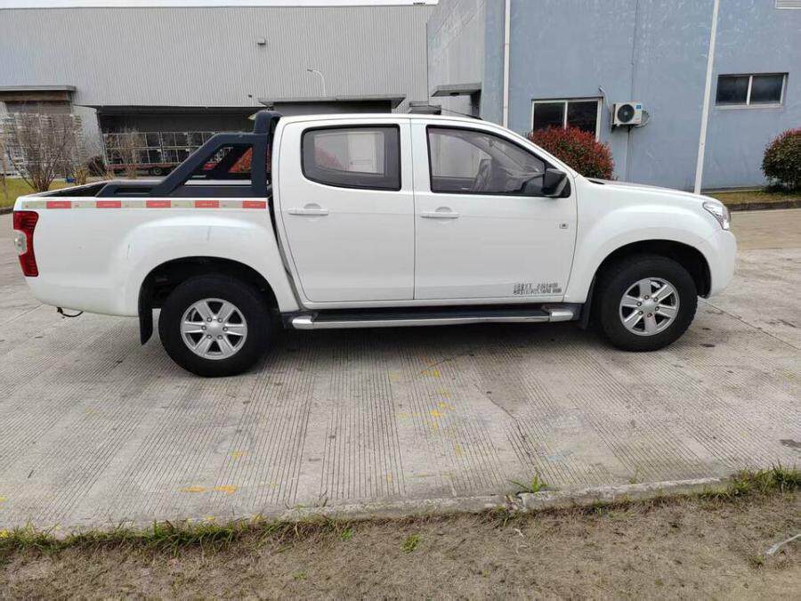 4月4日宁波市皮卡一辆（宁波提货不带牌）