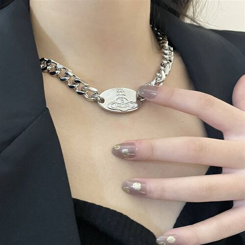 极速Saturn UFO oval tag hip hop necklace clavicRle chain tid