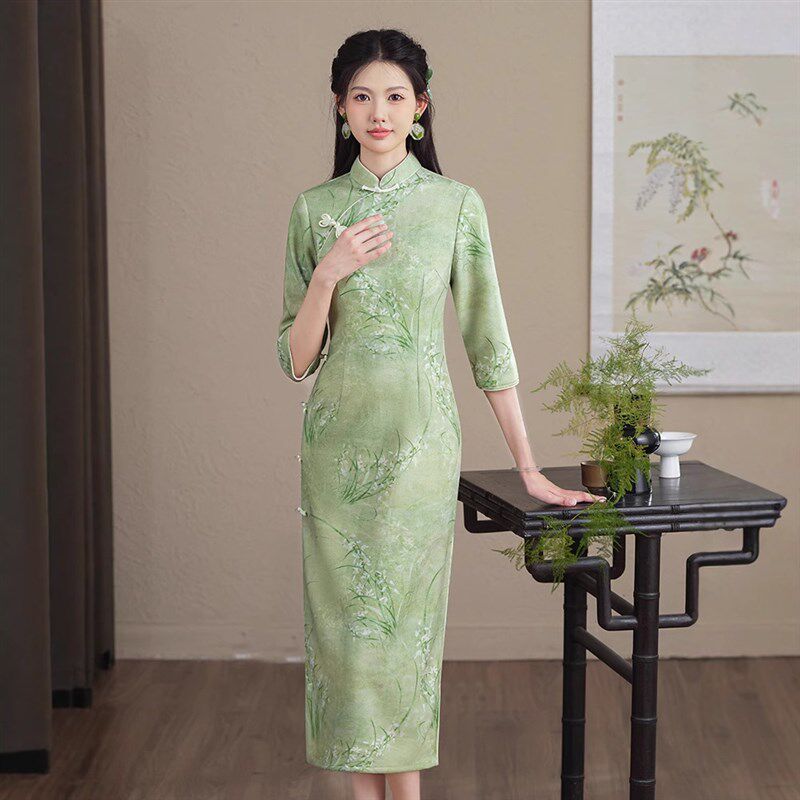 新品薄荷绿旗袍秋季长袖202y5新款改良年轻款少女连衣裙素雅日常