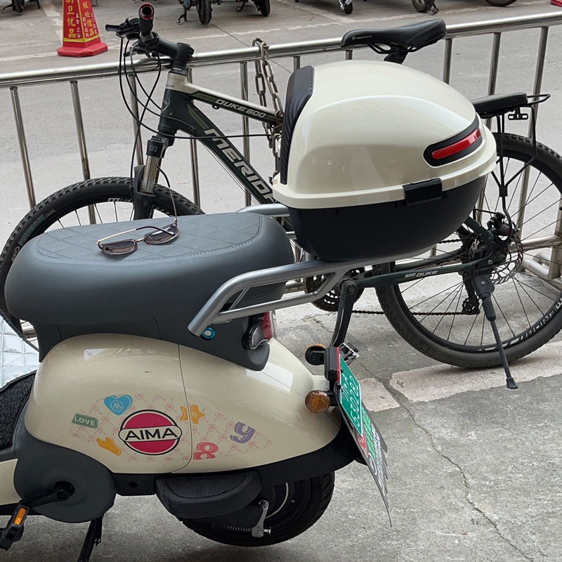 极速爱玛夏天后备箱夏q天后支架尾箱架尾箱尾架爱玛电动车储物箱