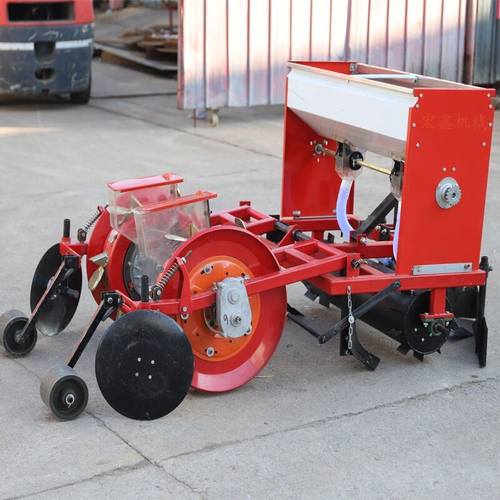 极速厂家直供三h行花生播种覆膜机 花生2行喷药覆膜机 玉米覆膜播