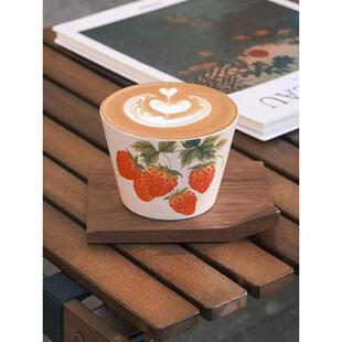 春辰手绘草莓猪口杯景德镇手作陶瓷拿铁拉花杯高温釉下彩精致礼物