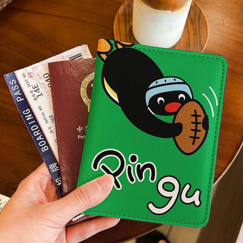可爱pingu企鹅护照夹证件包保护套多功能卡包出国旅行便携收纳机
