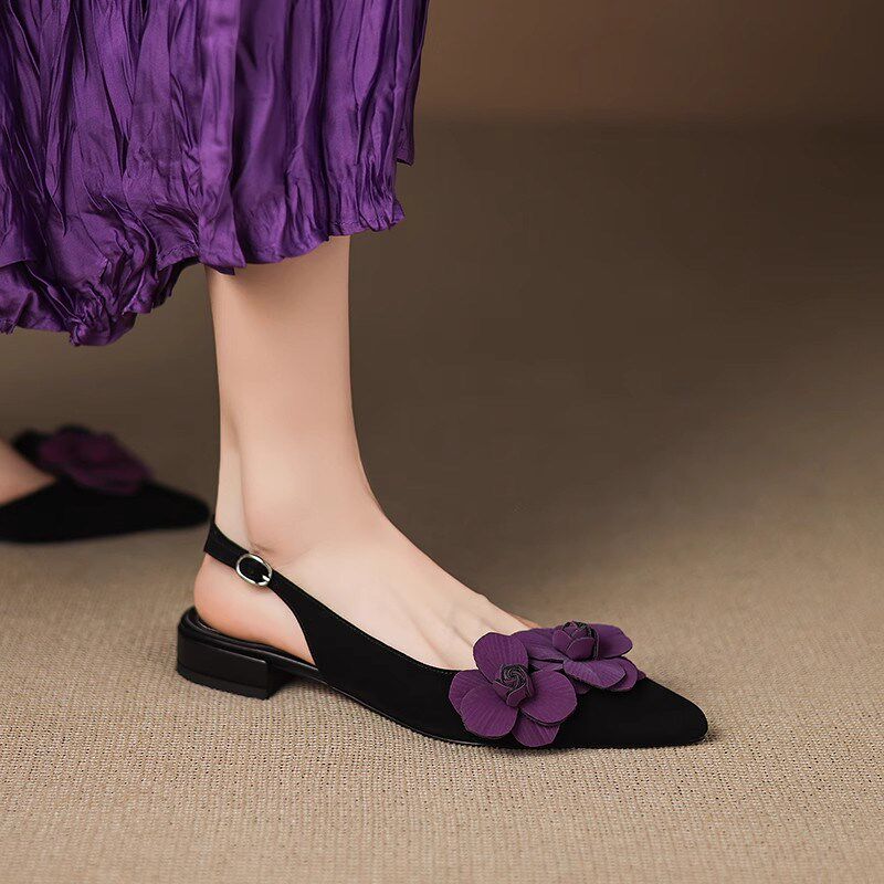 新品法式a复古设计感紫色花朵包头凉鞋女夏季绝美尖头平底侧空显