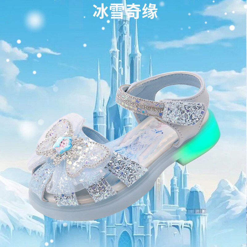 新品女童亮灯凉鞋2026夏季儿童爱莎公主鞋M女孩水晶鞋中小童包头