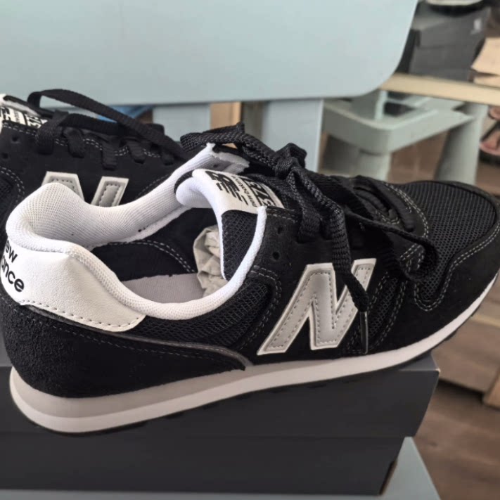 New Balance NB 373 v2舒适耐磨透气 低帮跑步鞋 男款
