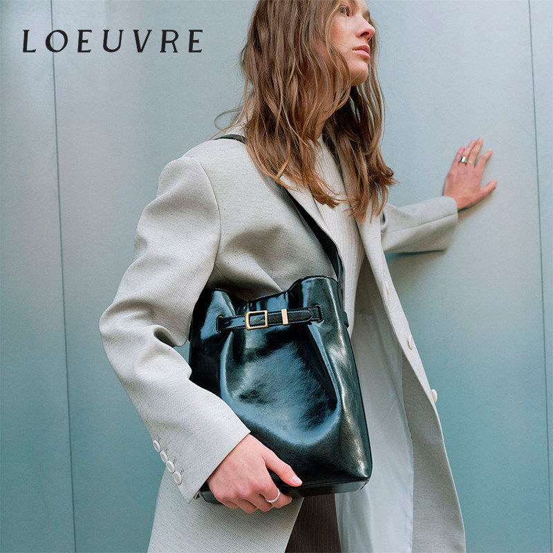 loeuvre水桶包女时尚通勤百搭牛皮单肩包小众轻奢斜挎包大容量