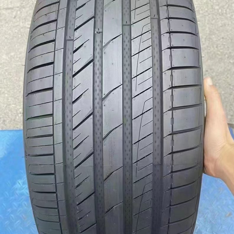 路航轮胎迅龙SUV215/556617181920SUV静音操控航空级轮胎