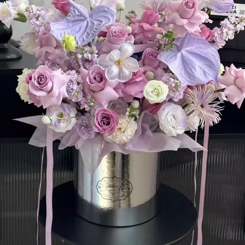 速发告白花束抱抱桶花束巨型熊抱花粉粉玫瑰西安花店上门送花