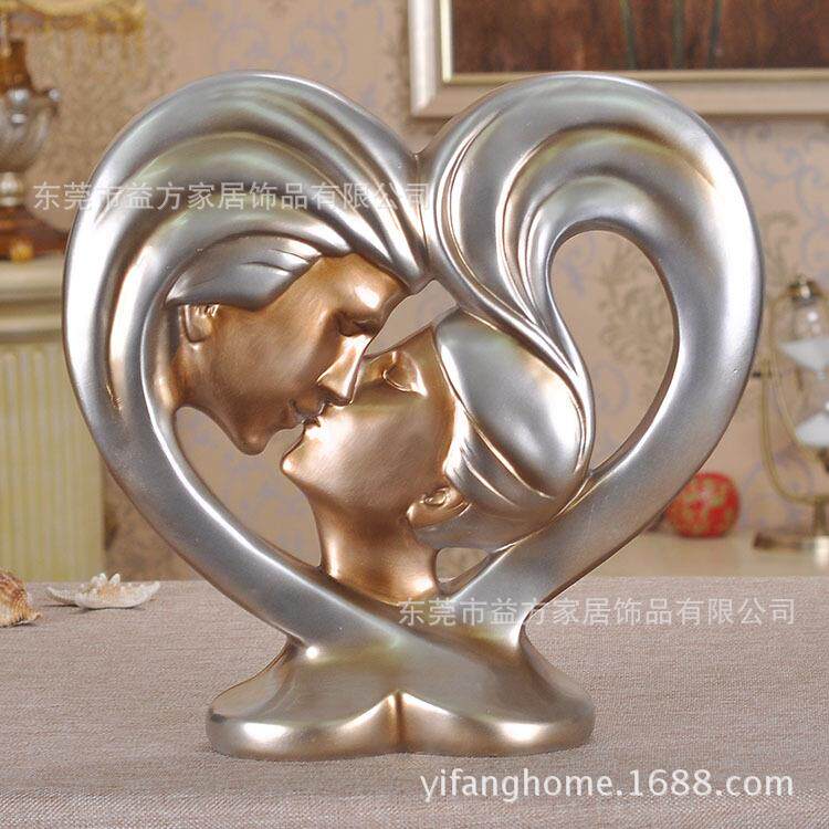 心形亲吻情侣摆件 树脂工艺品 婚庆情人节摆件 婚装饰品