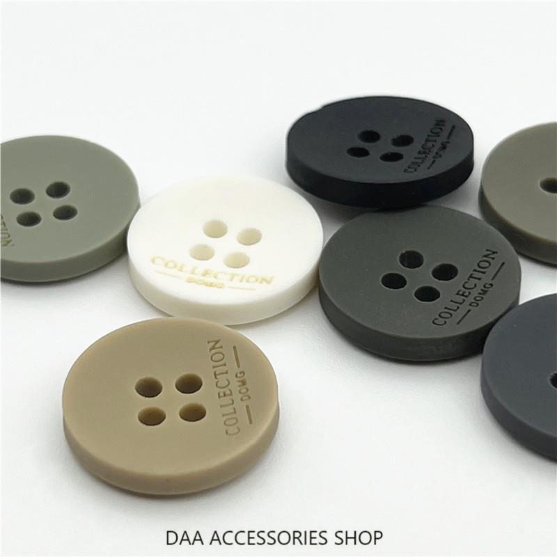 DAA刻字母树脂扣四眼扣工装西裤钮扣手缝衬衫扣服装辅料扣子配件