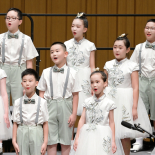 毕业季新款儿童合唱服男女童礼服演出中小学生纱裙合唱团诗歌朗诵