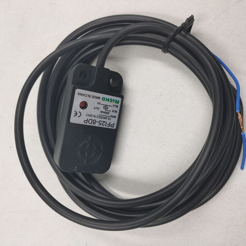 供应扁型接近开关PFI25-8DN PF125-8DN/8DP/8DP2三线NPN常开常闭