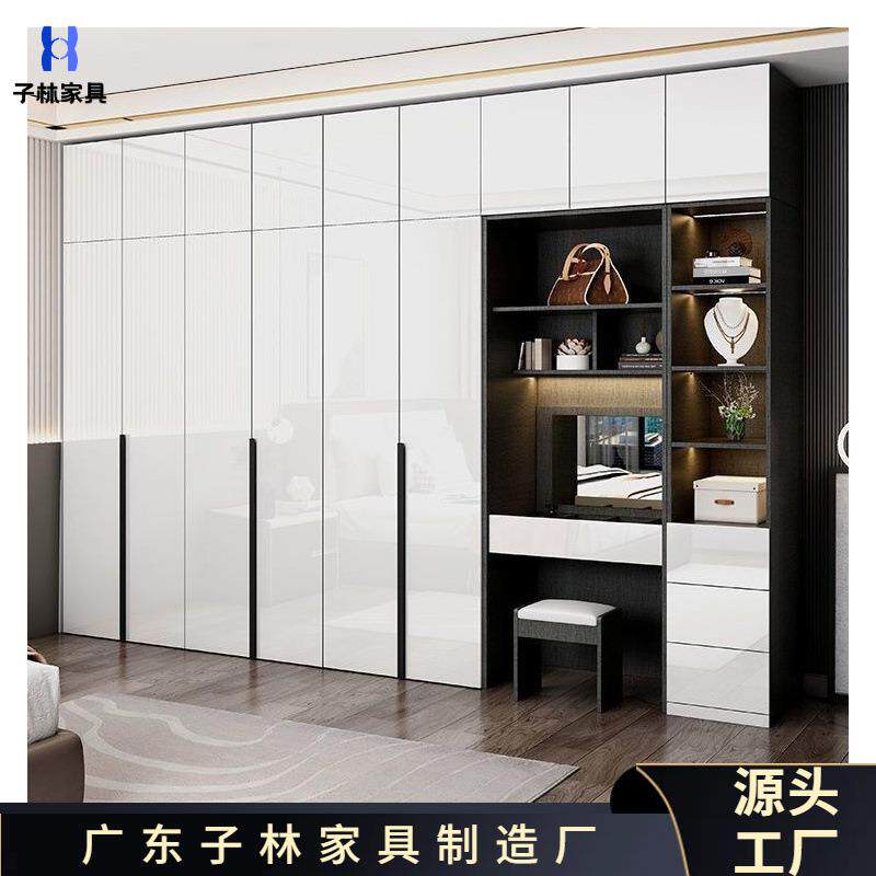 现代简约轻奢高光衣柜家用卧室平开门大衣柜子储物柜极简镜面收纳