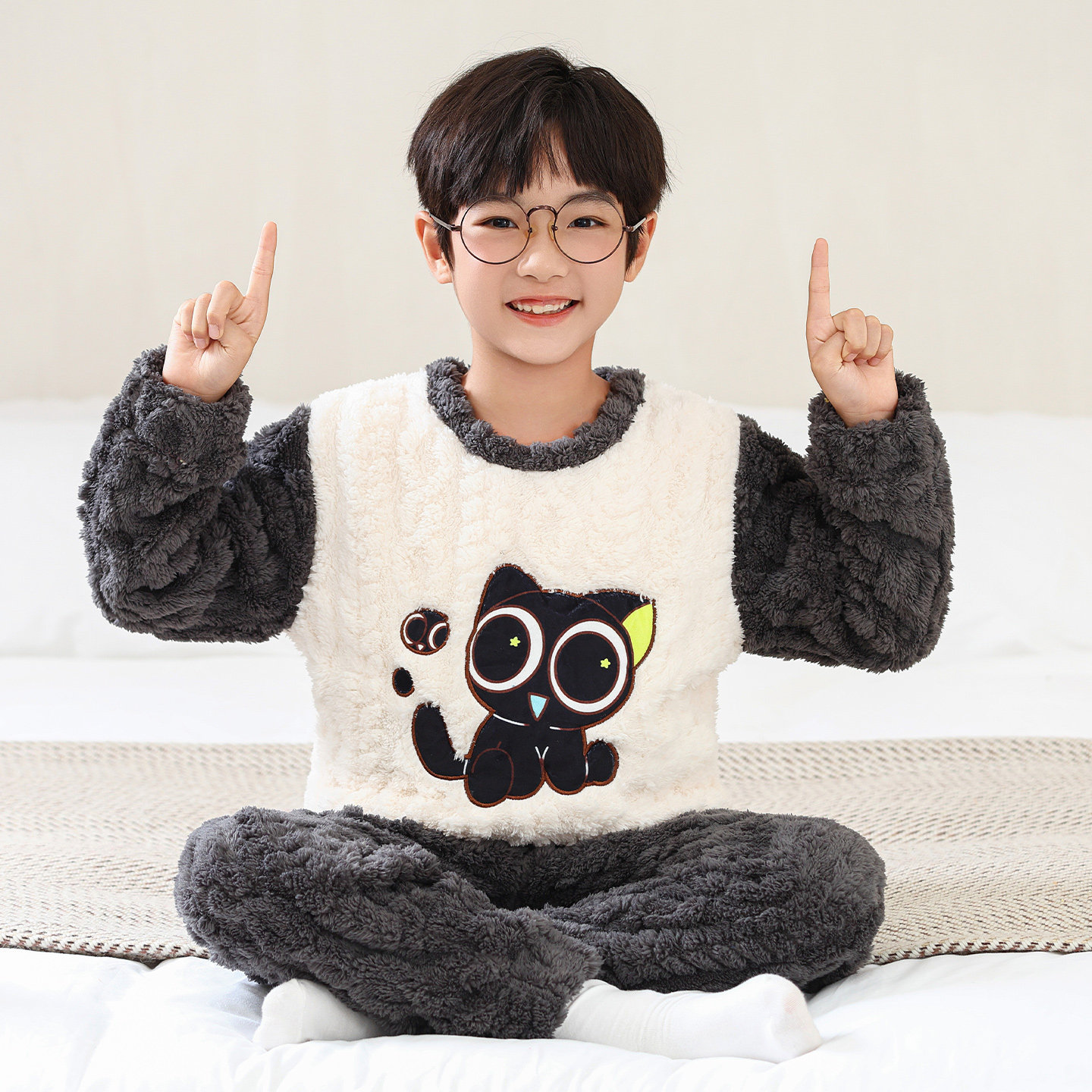 男童珊瑚绒睡衣秋冬季加厚加绒卡通家居服套装中大童2025新款卡通