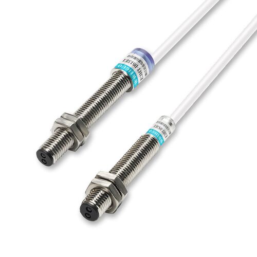 M8漫反射式npn光电开关传感器E3HT-DS3E1红外感应器24v距离可调