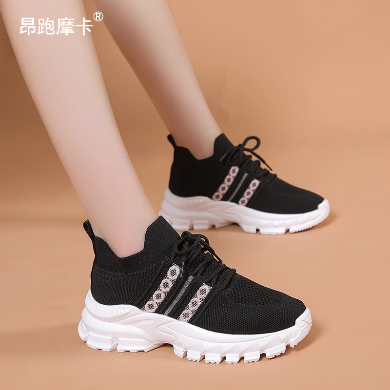 昂跑摩卡针织透气运动鞋女2025秋季新款透气网面休闲平底跑步鞋女